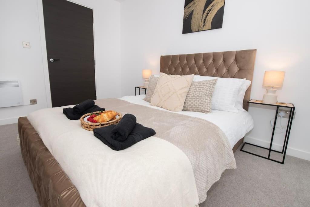Deluxe 2 Bed York Flat With Gym Sleeps 6 Lägenhet Exteriör bild