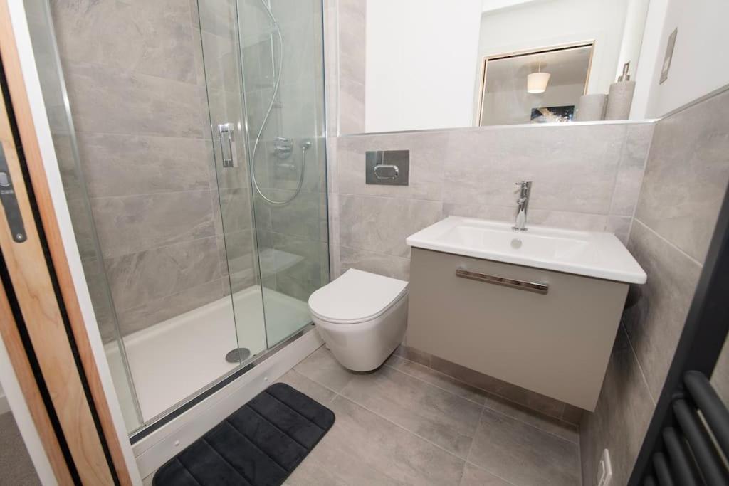 Deluxe 2 Bed York Flat With Gym Sleeps 6 Lägenhet Exteriör bild
